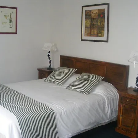 Hotel Logis-hotel Cote-rivage