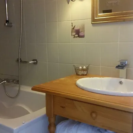 Otel Logis-hotel Cote-rivage 3*