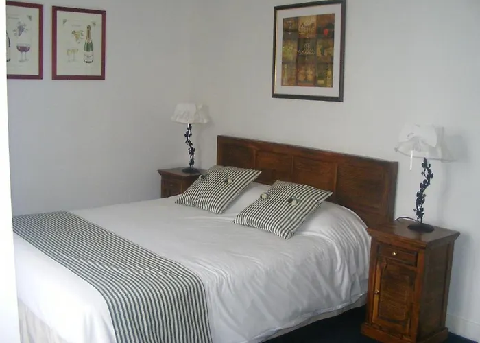 Hotel Logis-hotel Cote-rivage