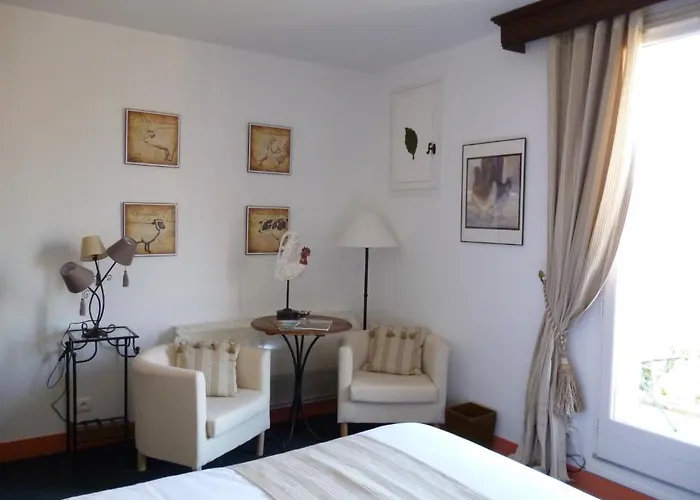 Hotel Logis-hotel Cote-rivage