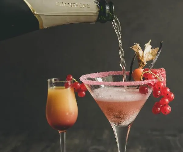 Отель Logis-hotel Cote-rivage 3*