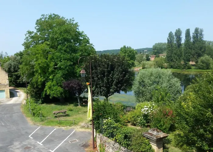 Logis-hotel Cote-rivage Badefols-sur-Dordogne