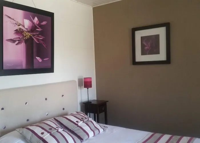 Logis-hotel Cote-rivage Hotel Badefols-sur-Dordogne